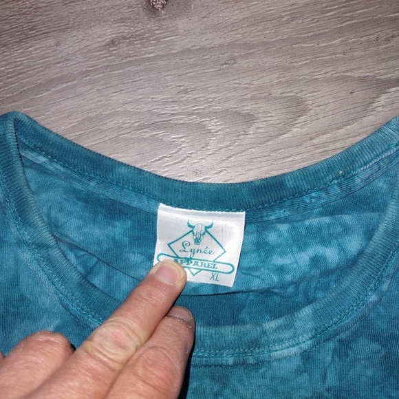 VINTAGE 80s native art shirts x 2 - Picture 7 of 7